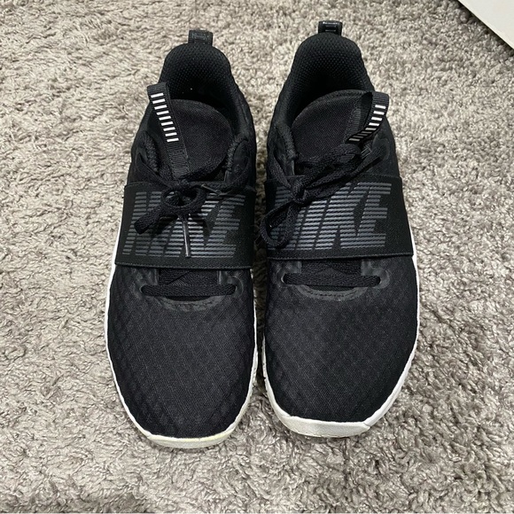 Nike Comfort Women’s Shoes - size 6.5 - Picture 2 of 5